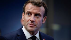 Malgré les Gilets Jaunes et les syndicats ; 2019 fut l’année de la remontée d’Emmanuel Macron