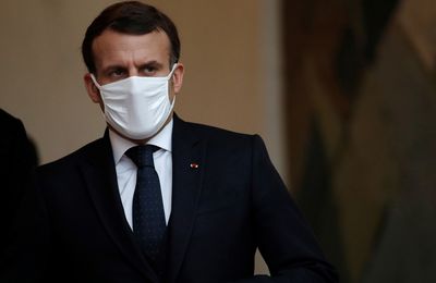 Emmanuel Macron toujours en tête