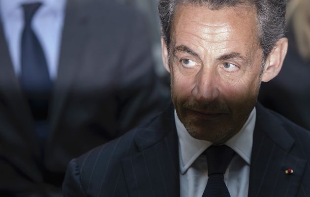 "FNPS" de Sarkozy : il oublie juste qu’il a caressé les fachos