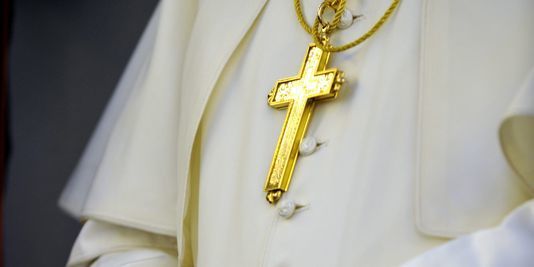 Des dizaines de millier de victimes de prêtres pédophiles contre 7 000 mariage gays